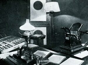 W latach 30. XX w. zrekonstruowano wygląd pokoju, w którym drukowano „Robotnika