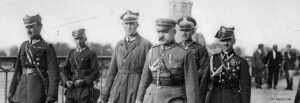 Józef Piłsudski na moście Józefa Poniatowskiego w Warszawie 26 maja 1926 r.